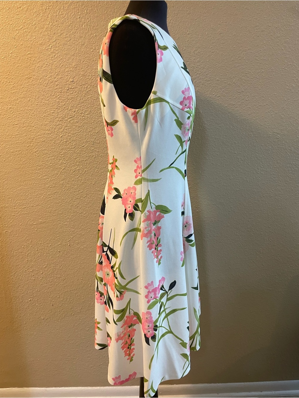 Tommy Hilfiger Women’s Floral Print Fit & Fare Dress Size 12 - Picture 9 of 16